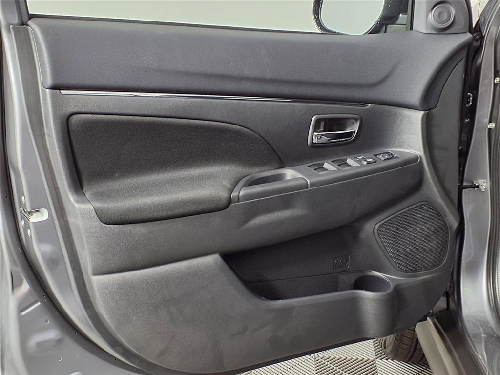 New 2025 Mitsubishi Outlander Sport ES image 19