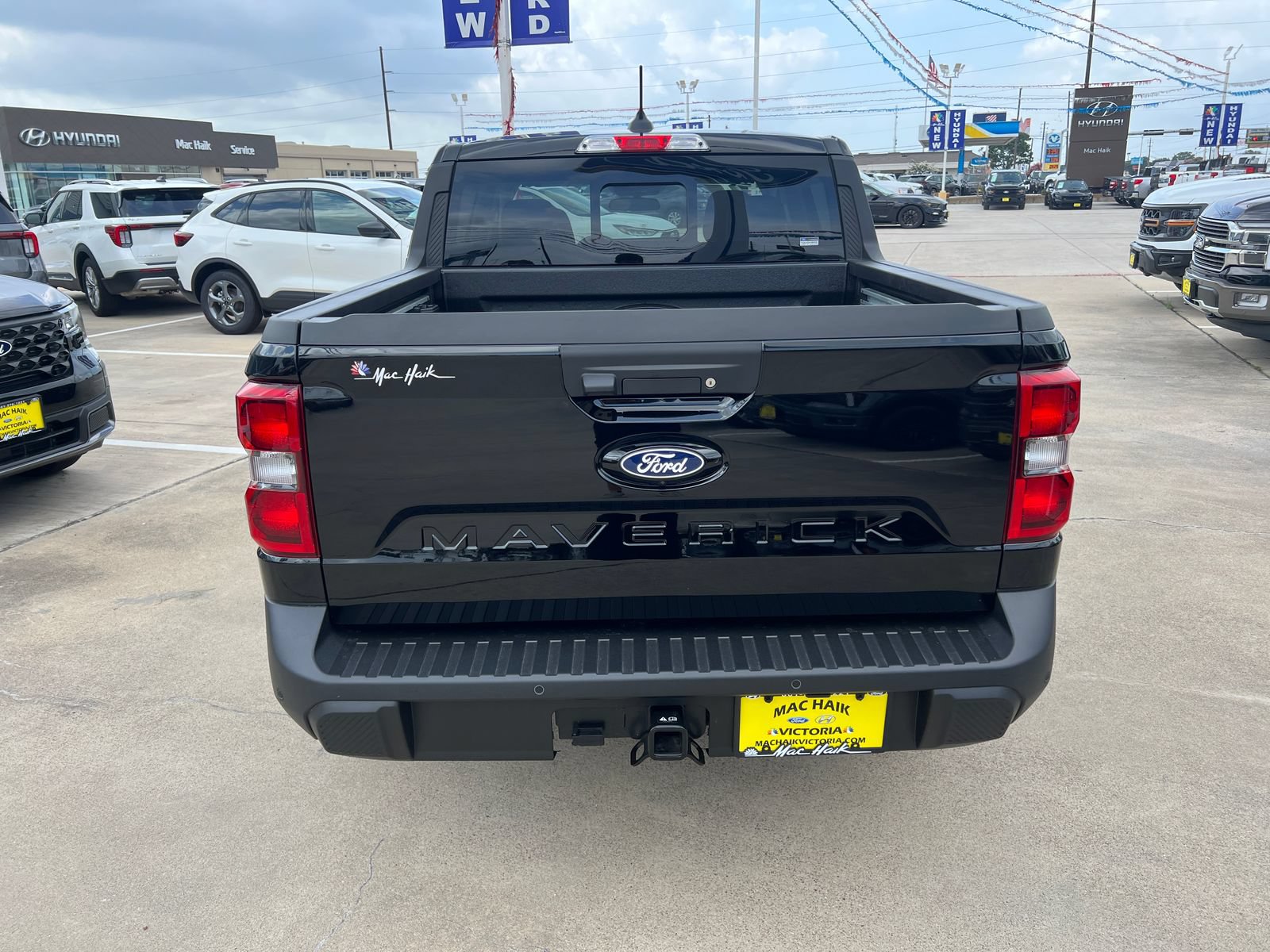 New 2026 Ford Maverick Lariat w/ Black Appearance Package AWD/4WD image 4