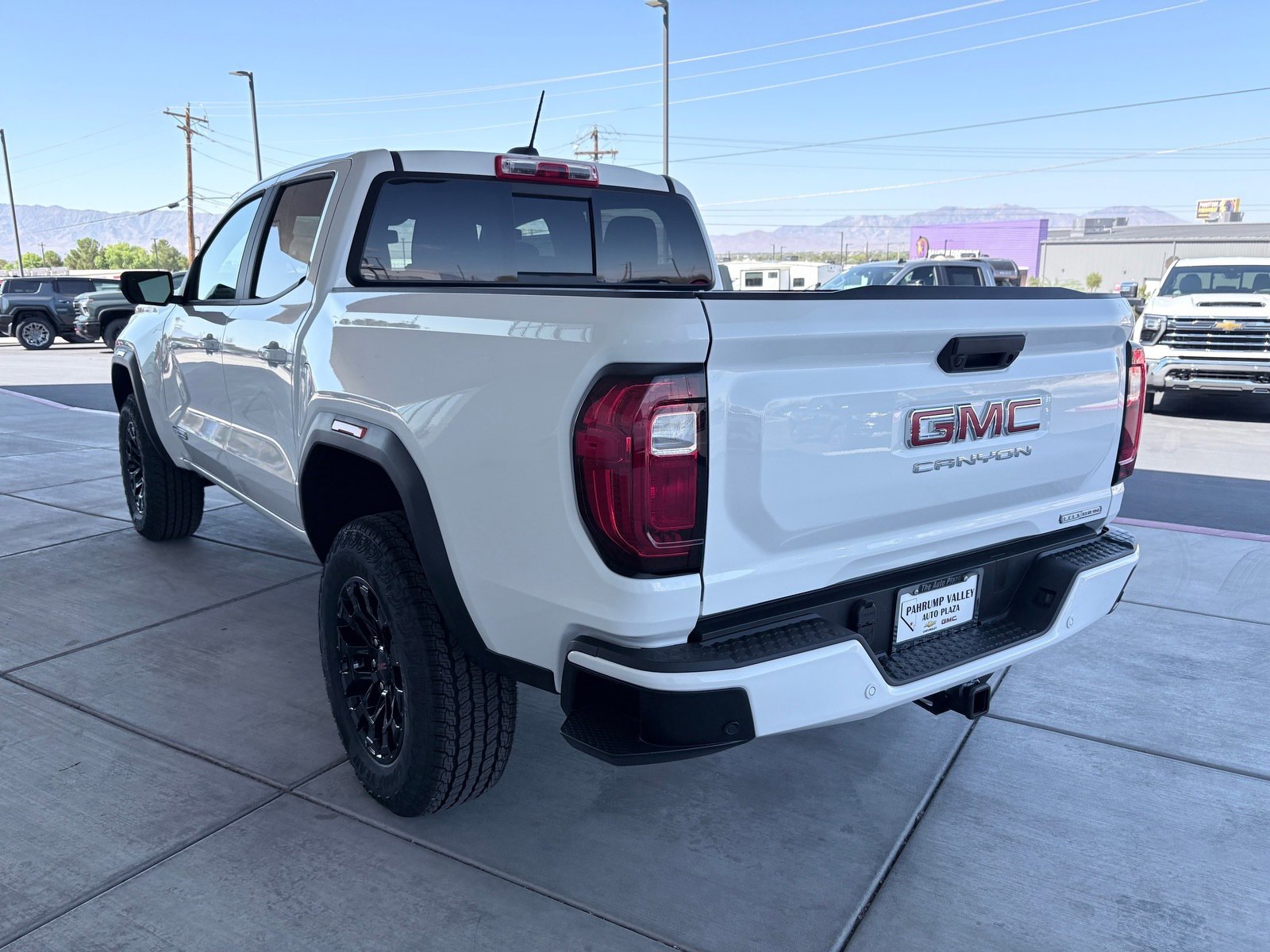 New 2026 GMC Canyon Elevation w/ Convenience Package image 5