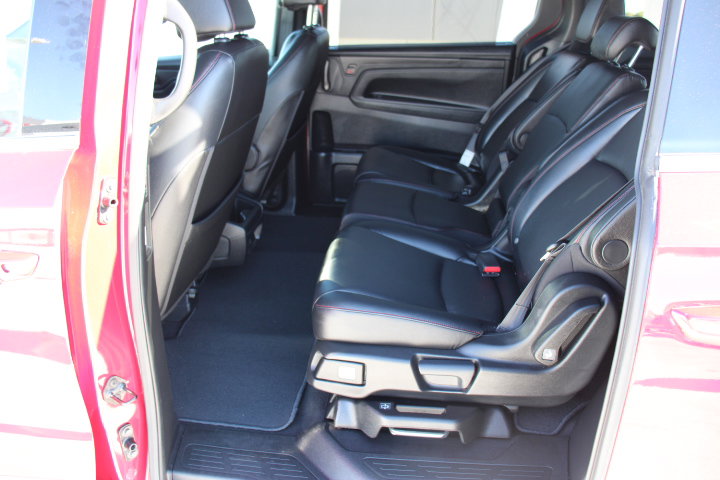 Used 2024 Honda Odyssey Sport image 13