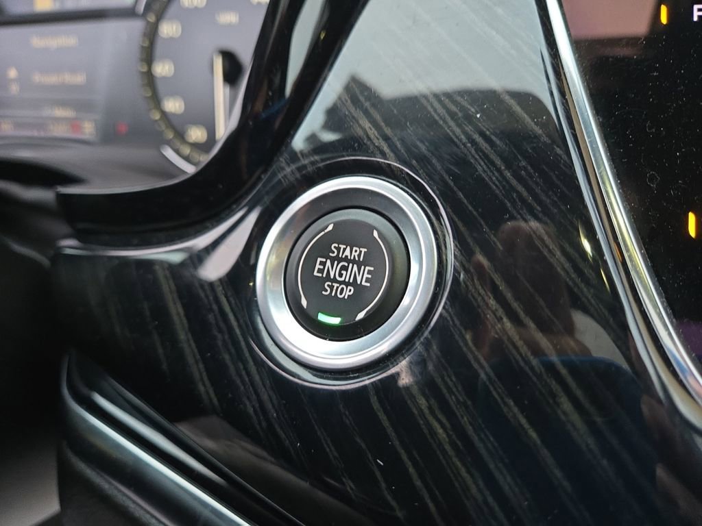 Used 2023 Cadillac XT6 Premium Luxury image 22