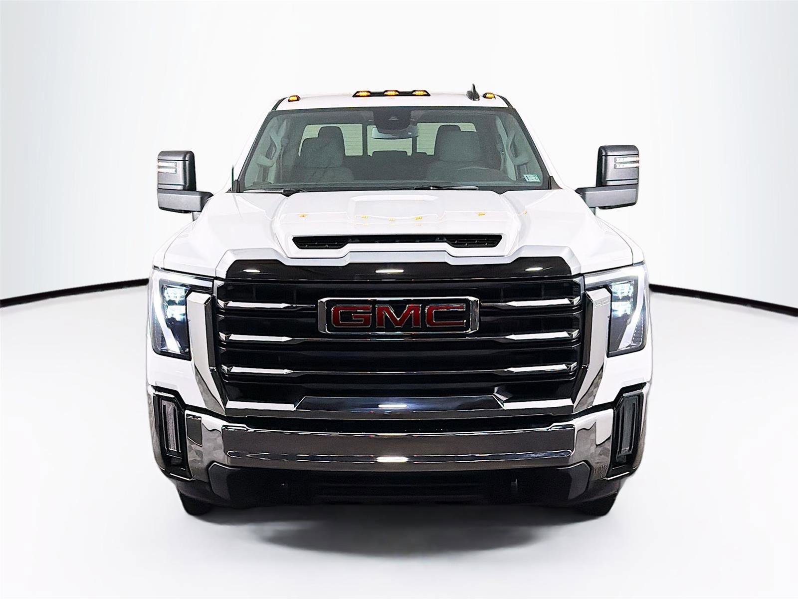 New 2026 GMC Sierra 3500 SLE w/ SLE Value Package image 2