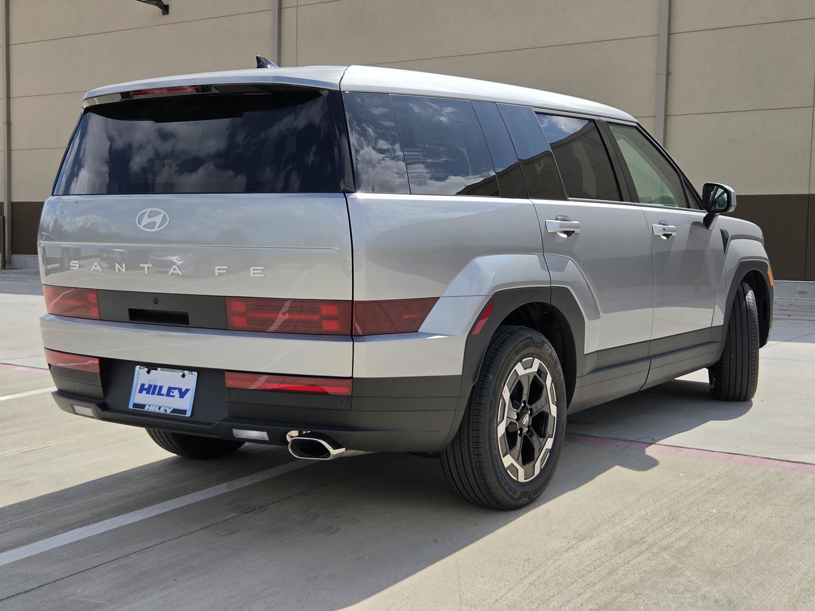 New 2027 Hyundai Santa Fe SE FWD image 6