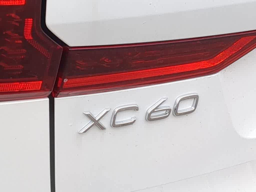 New 2026 Volvo XC60 B5 Plus w/ Climate Package AWD/4WD image 12