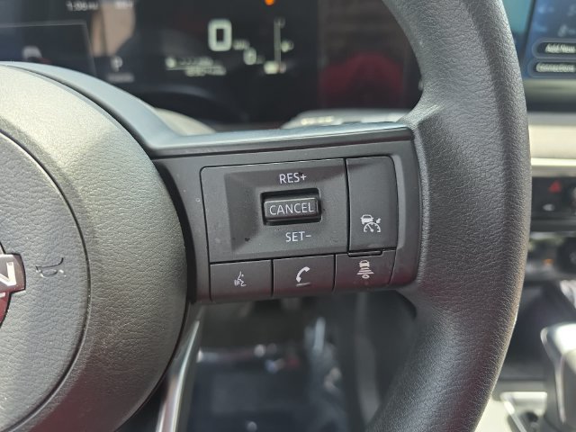 Used 2026 Nissan Kicks SV FWD image 15