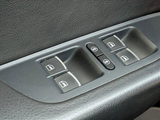 Used 2014 Volkswagen Touareg Sport AWD/4WD image 12