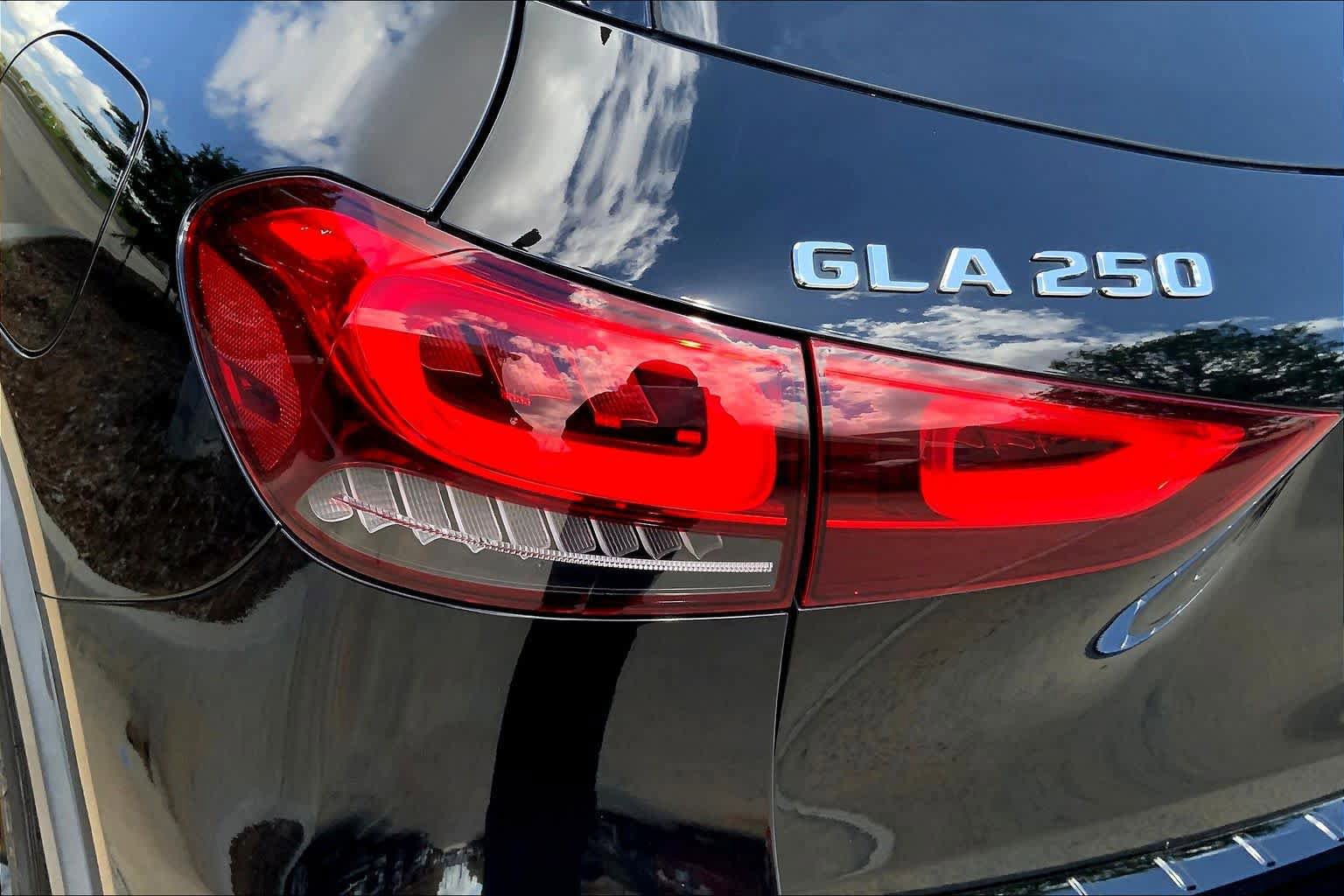 Used 2022 Mercedes-Benz GLA 250 image 28