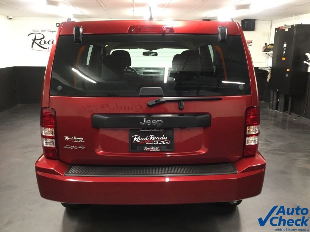 Used 2011 Jeep Liberty Sport image 8