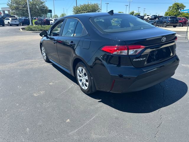 Used 2023 Toyota Corolla LE w/ Carpet Mat Package (TMS) FWD image 9