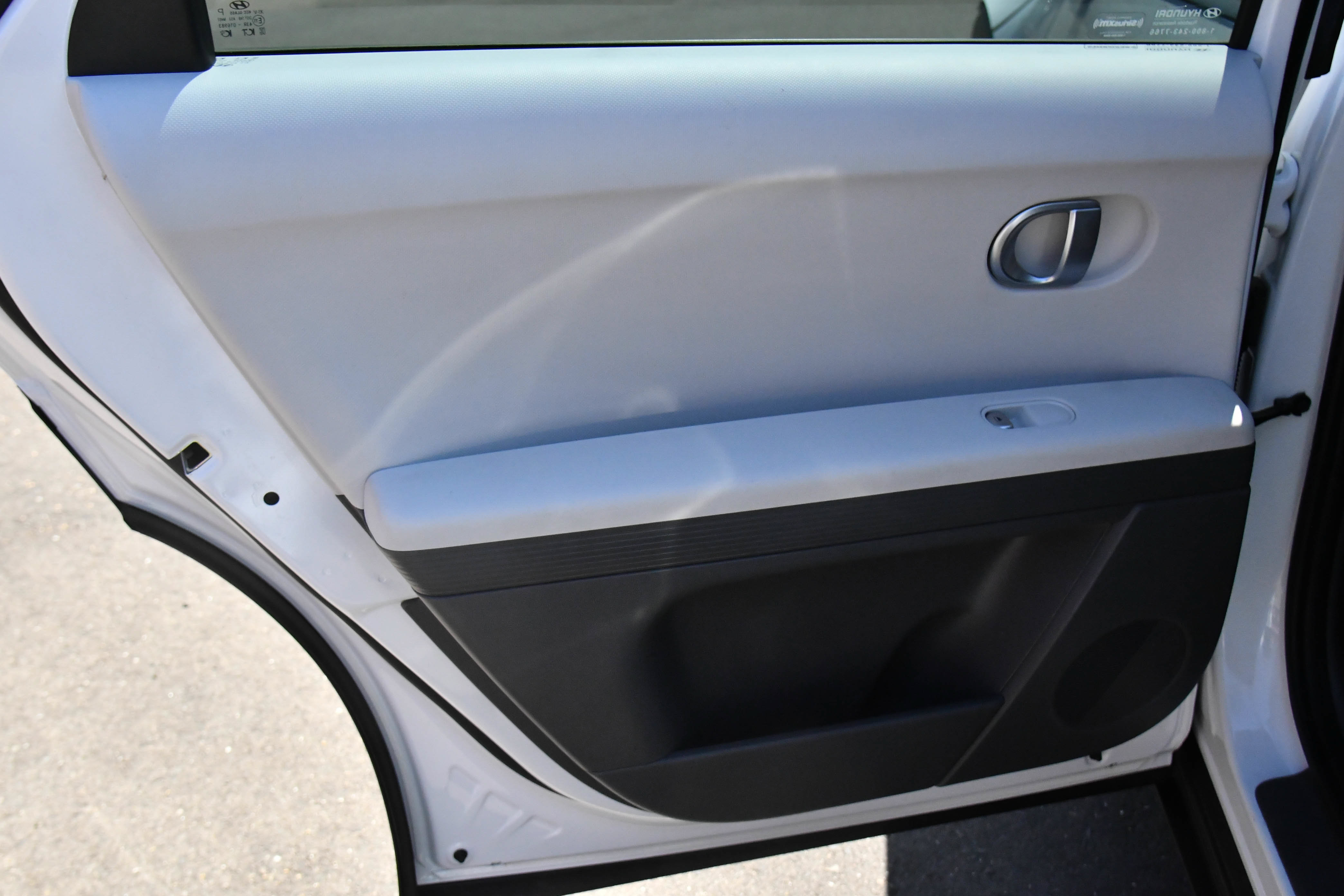 Used 2024 Hyundai Ioniq 5 SE RWD image 37