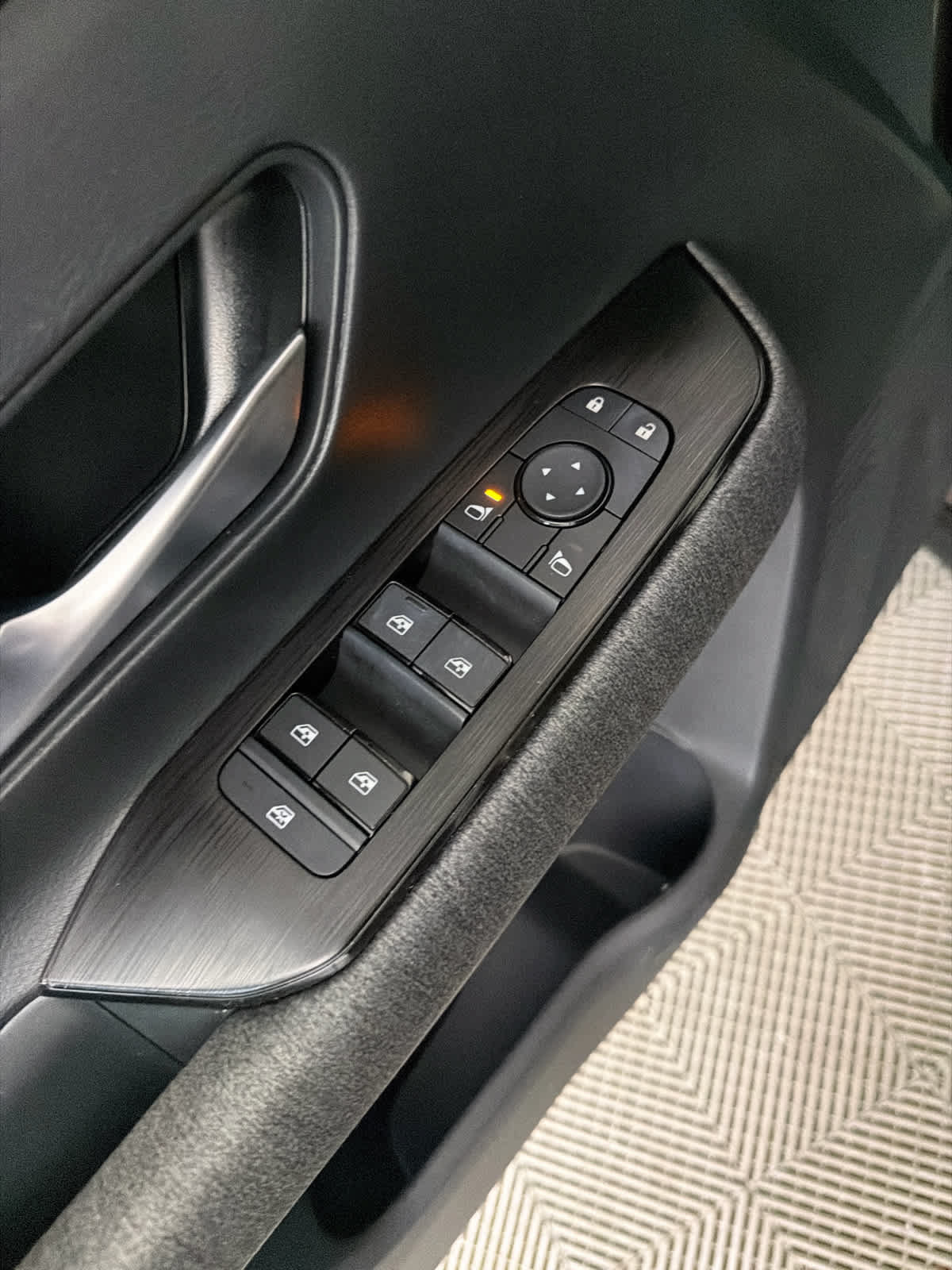 Certified 2026 Nissan Kicks SV w/ Interior Electronics Package FWD image 23