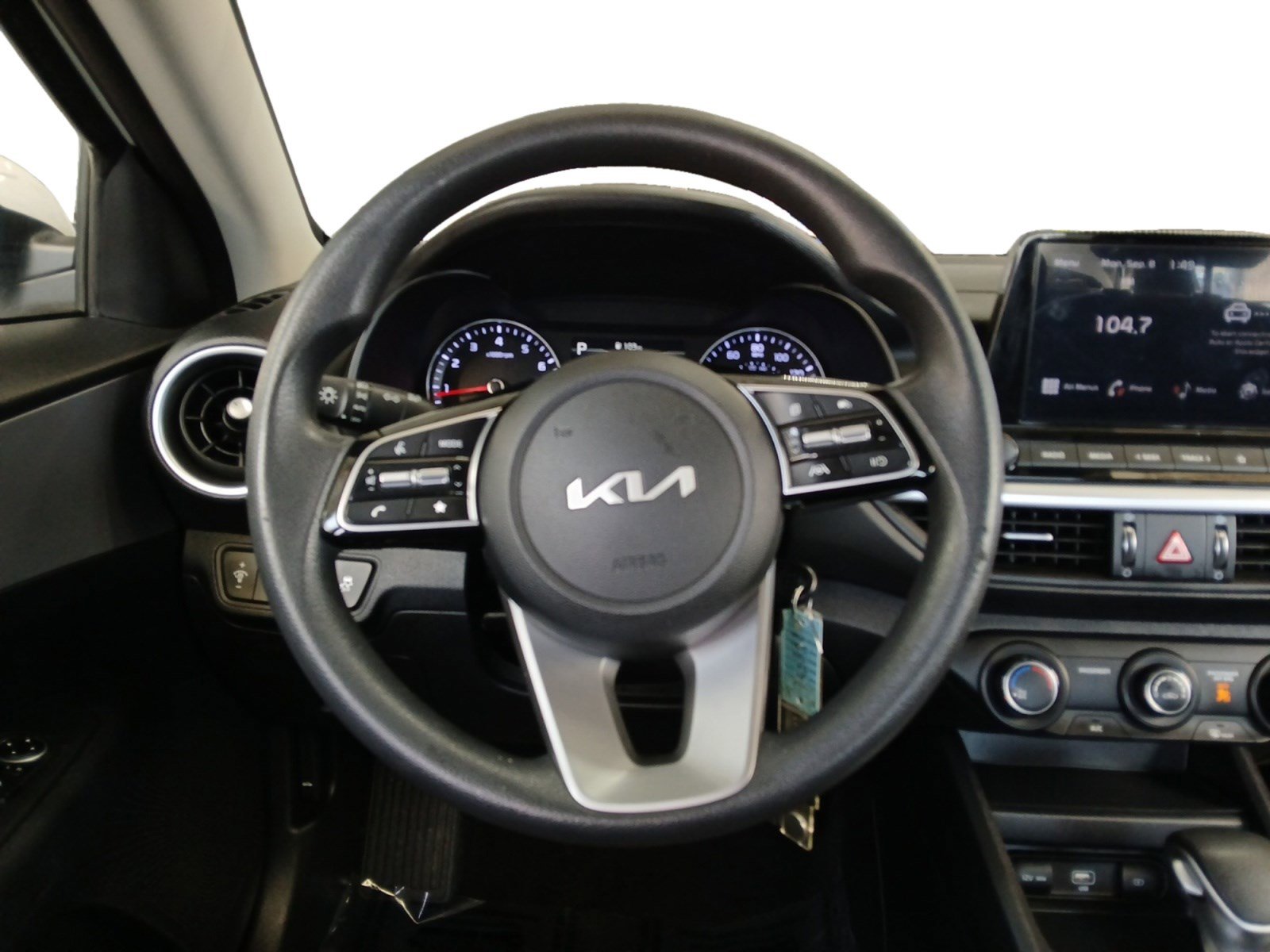 Used 2024 Kia Forte LXS image 12