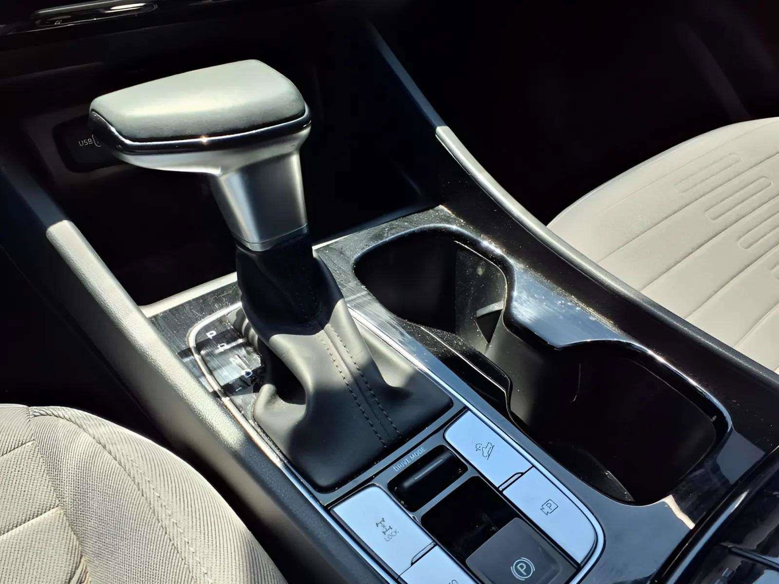 Certified 2022 Hyundai Santa Cruz SEL Premium AWD/4WD image 17