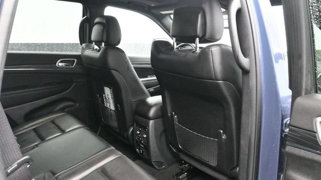 Used 2021 Jeep Grand Cherokee Limited AWD/4WD image 16