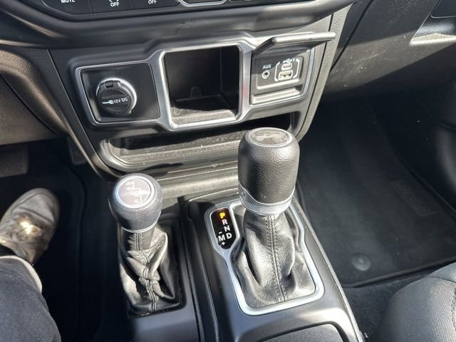 Used 2023 Jeep Wrangler Sport image 26