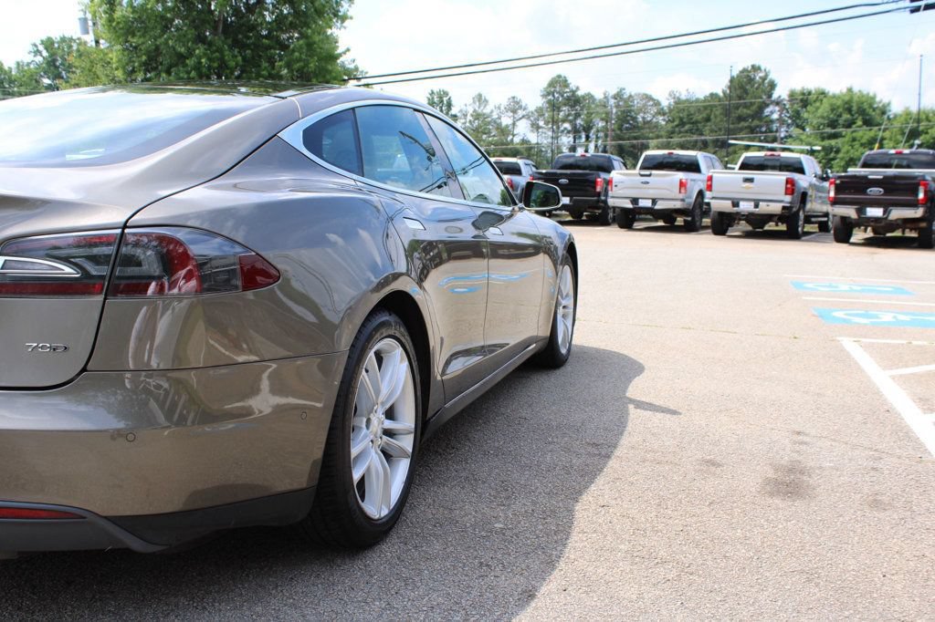 Used 2015 Tesla Model S 70D AWD/4WD image 31