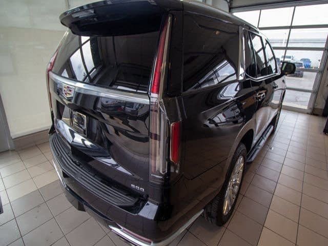 Used 2023 Cadillac Escalade Premium Luxury AWD/4WD image 13