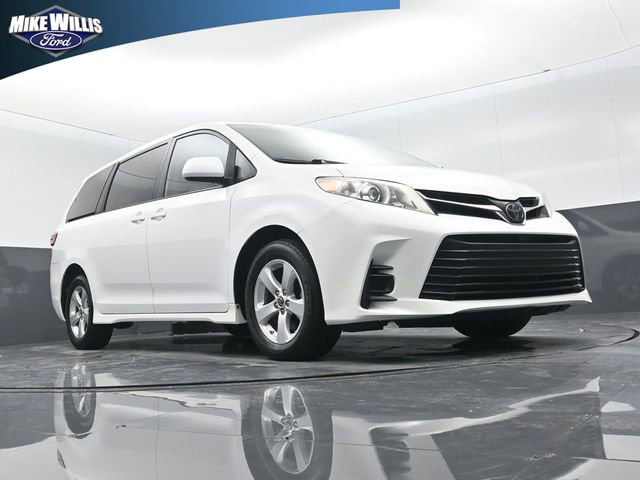 Used 2020 Toyota Sienna LE image 17