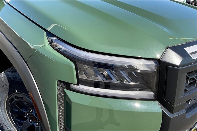 New 2026 Nissan Frontier Pro-X w/ Pro-X Convenience Package image 10