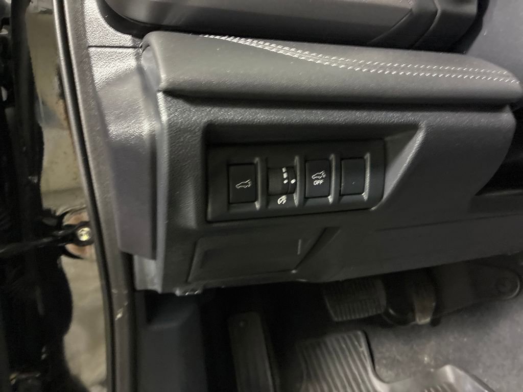 Used 2024 Subaru Outback Touring AWD/4WD image 27