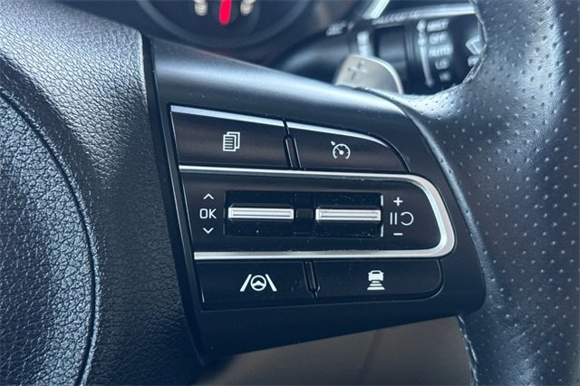 Used 2022 Kia Stinger GT2 image 29