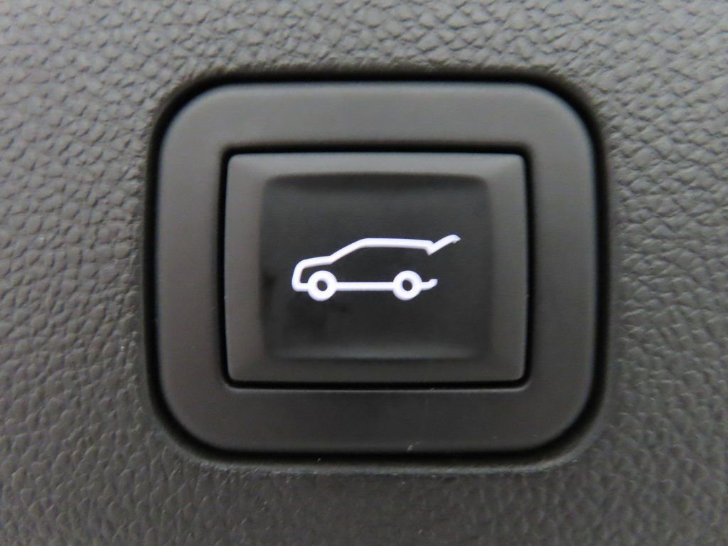 Used 2025 GMC Yukon XL AT4 w/ AT4 Premium Package image 38