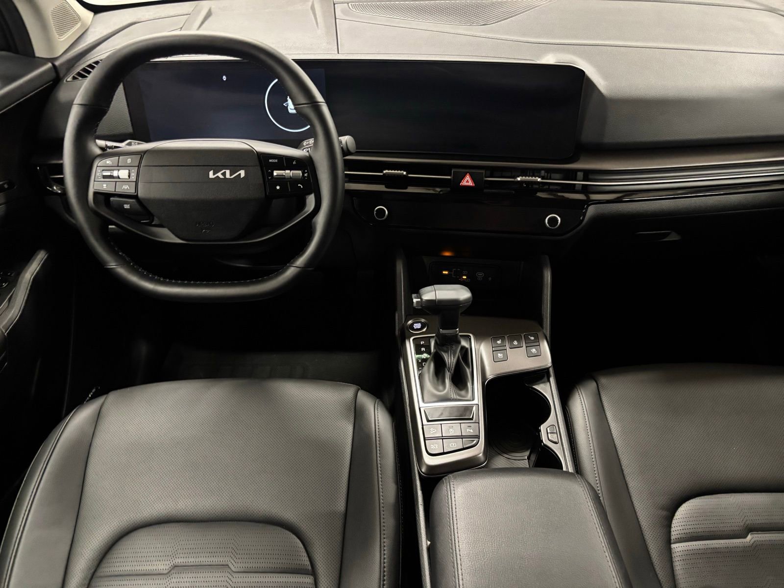 Used 2026 Kia Sportage SX FWD image 11