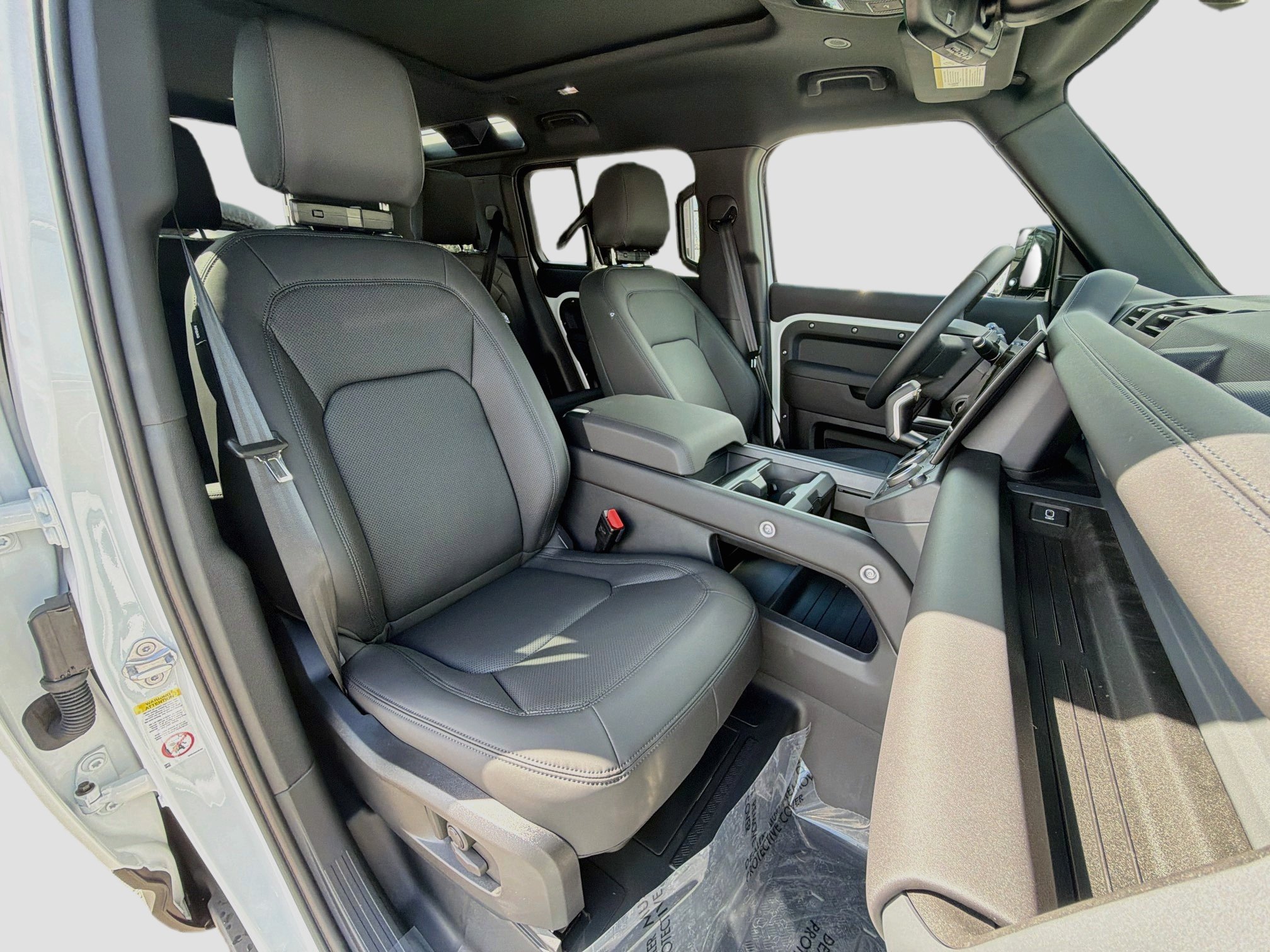 New 2026 Land Rover Defender 110 S AWD/4WD image 15