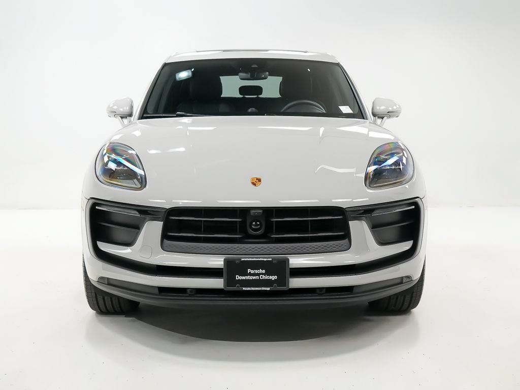Certified 2026 Porsche Macan AWD/4WD image 11