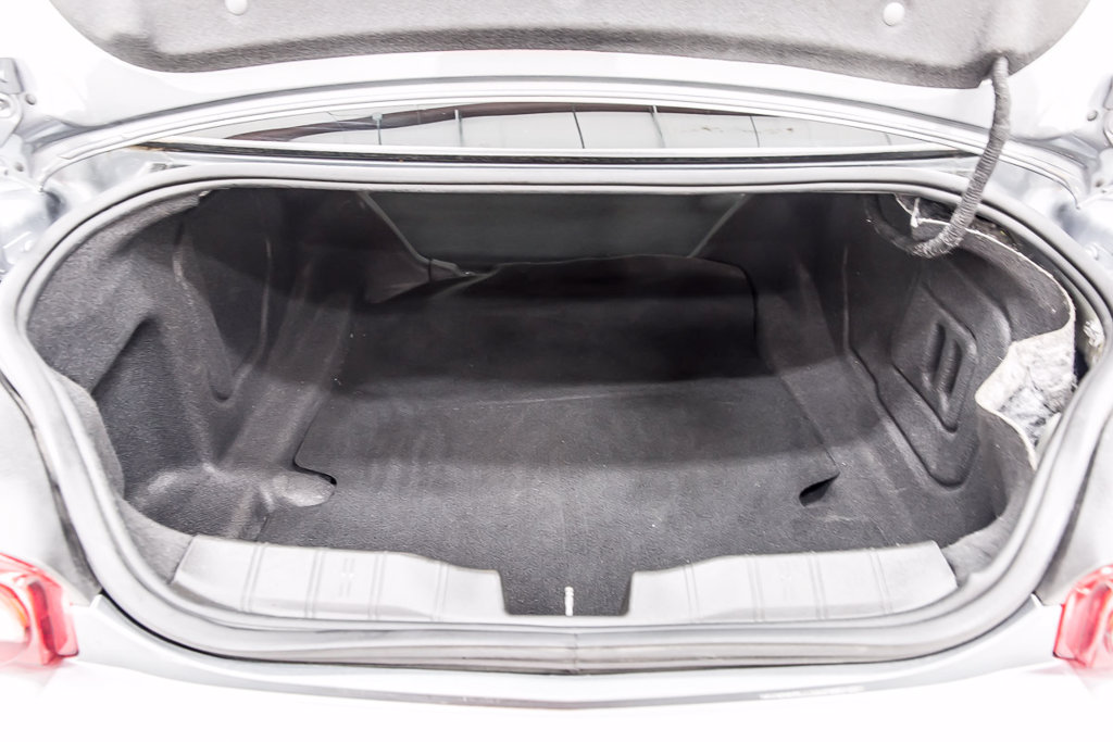 Used 2021 Chevrolet Camaro LT RWD image 39