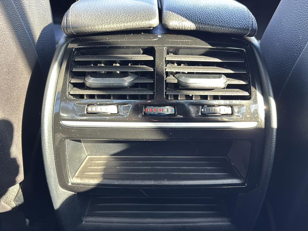 Used 2019 BMW 530i w/ Convenience Package image 43