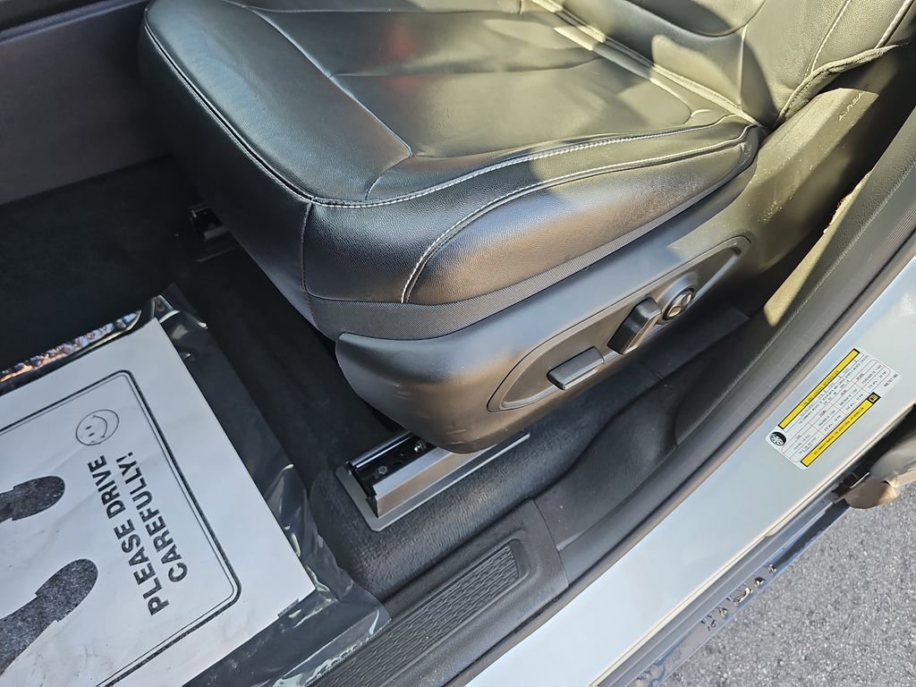 Used 2022 Jeep Grand Cherokee Limited 4xe image 33