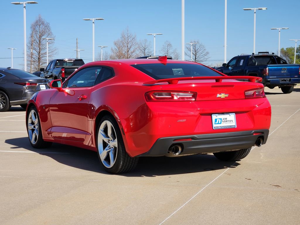 Used 2016 Chevrolet Camaro SS image 7