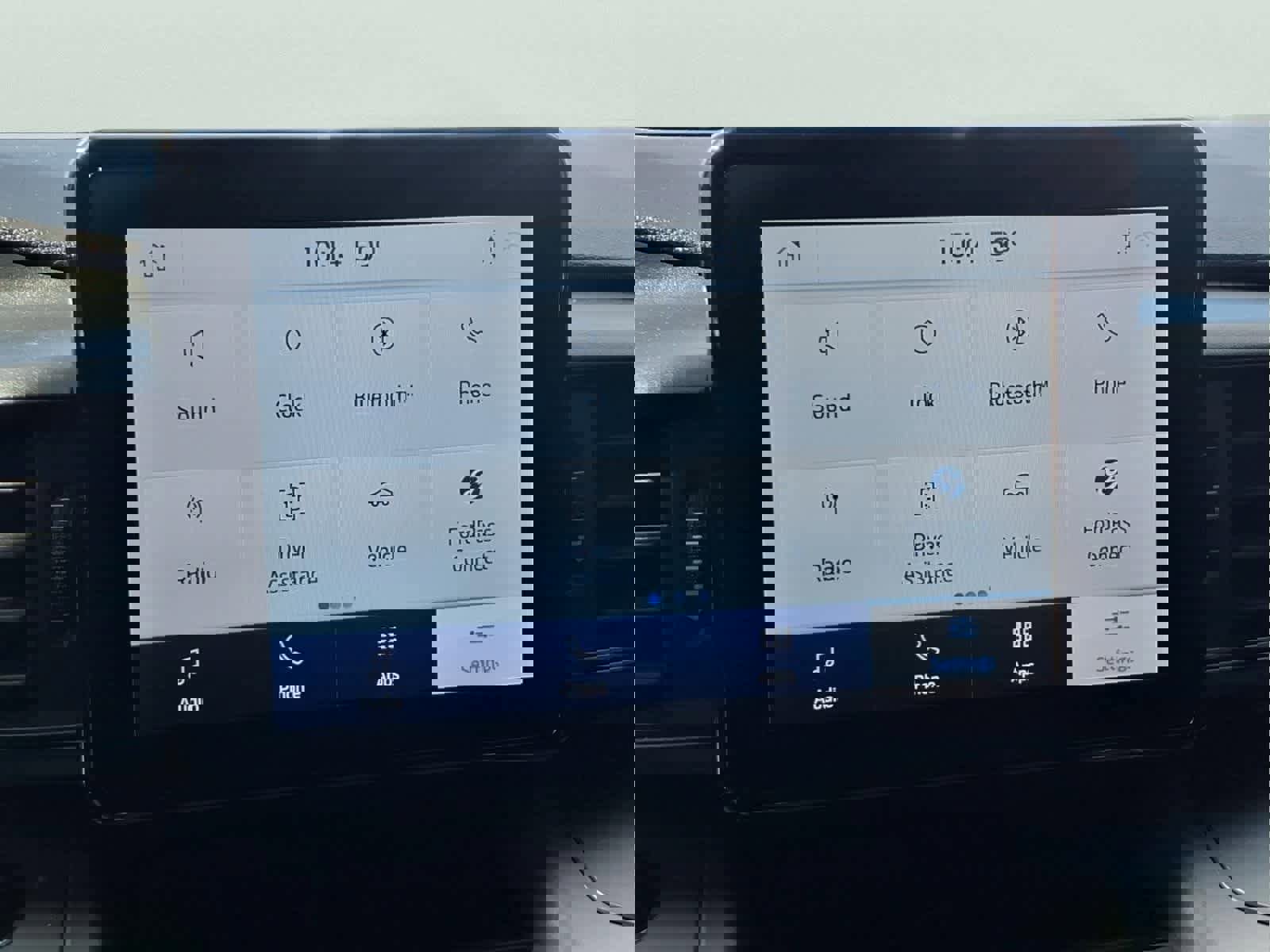 Used 2021 Ford Explorer XLT AWD/4WD image 23