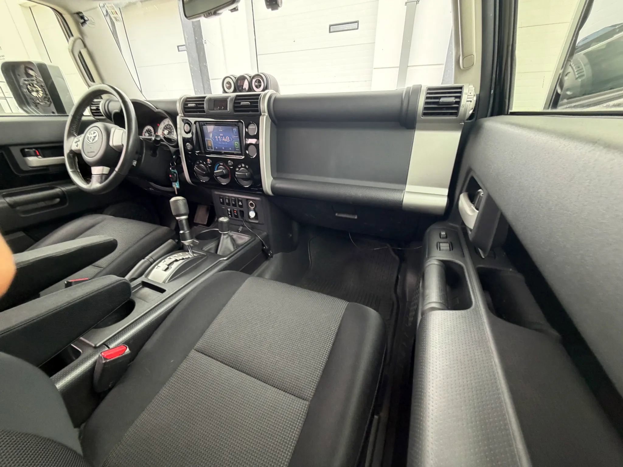 Used 2010 Toyota FJ Cruiser 4WD image 21