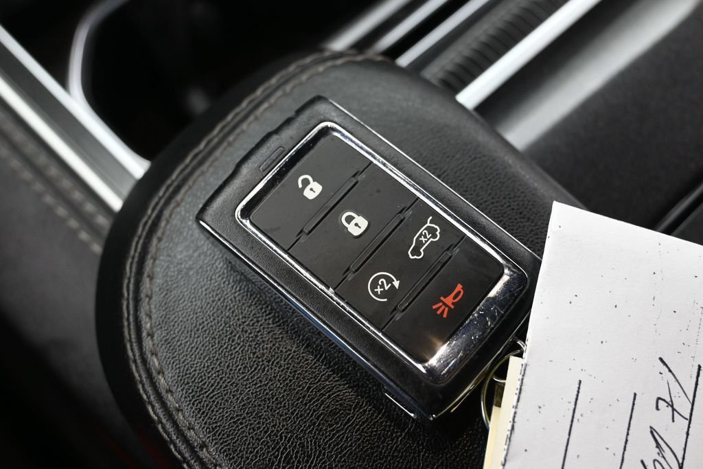 Used 2023 Jeep Wagoneer 4WD w/ Convenience Group I image 28