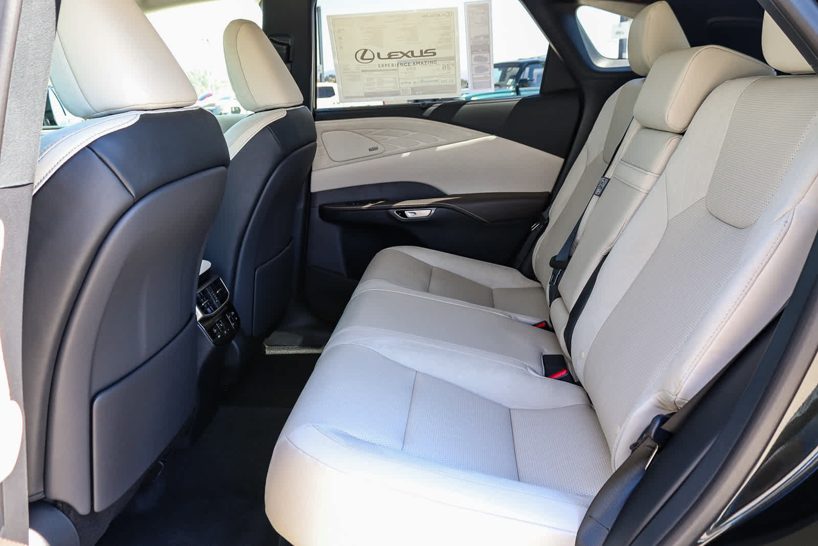 New 2026 Lexus RX 350 w/ Convenience Package AWD/4WD image 21