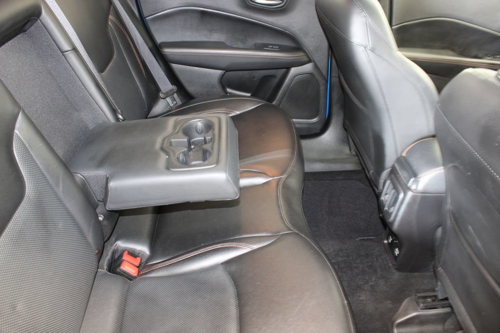 Used 2020 Jeep Compass Limited AWD/4WD image 10