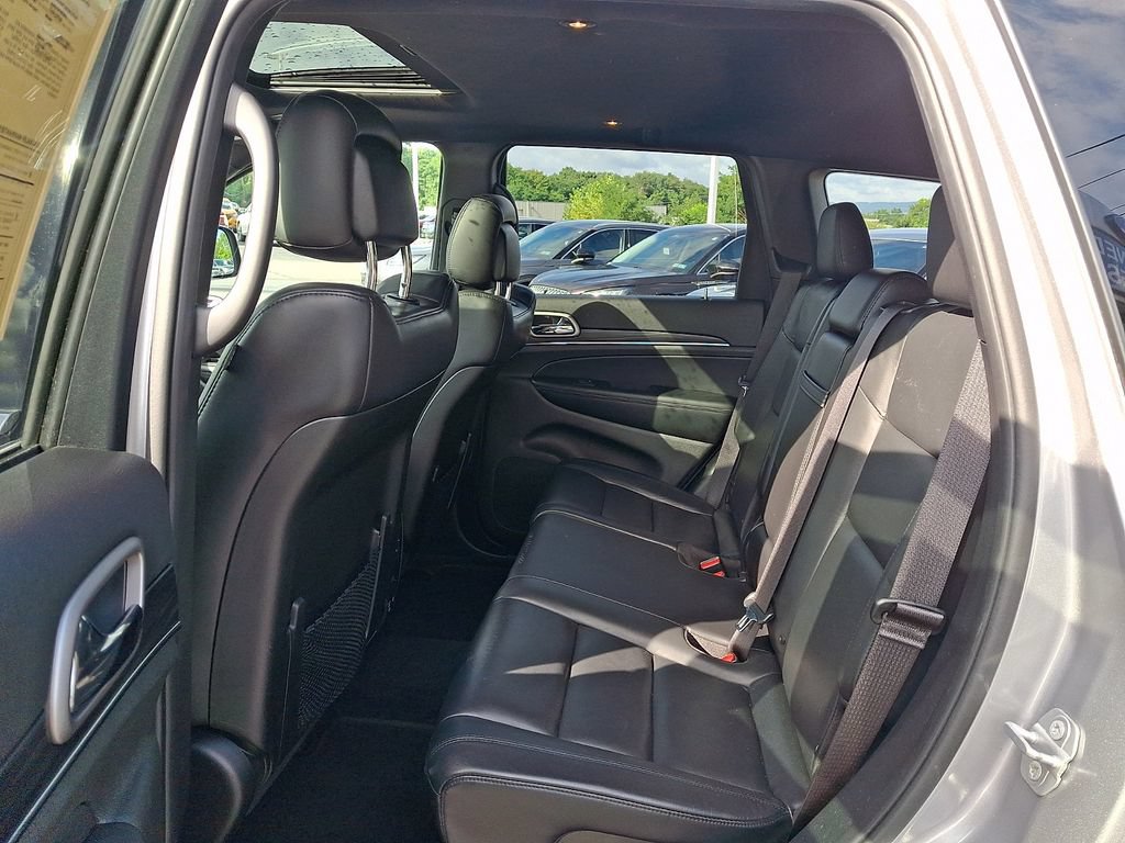 Used 2020 Jeep Grand Cherokee Limited w/ Premium Lighting Group AWD/4WD image 10
