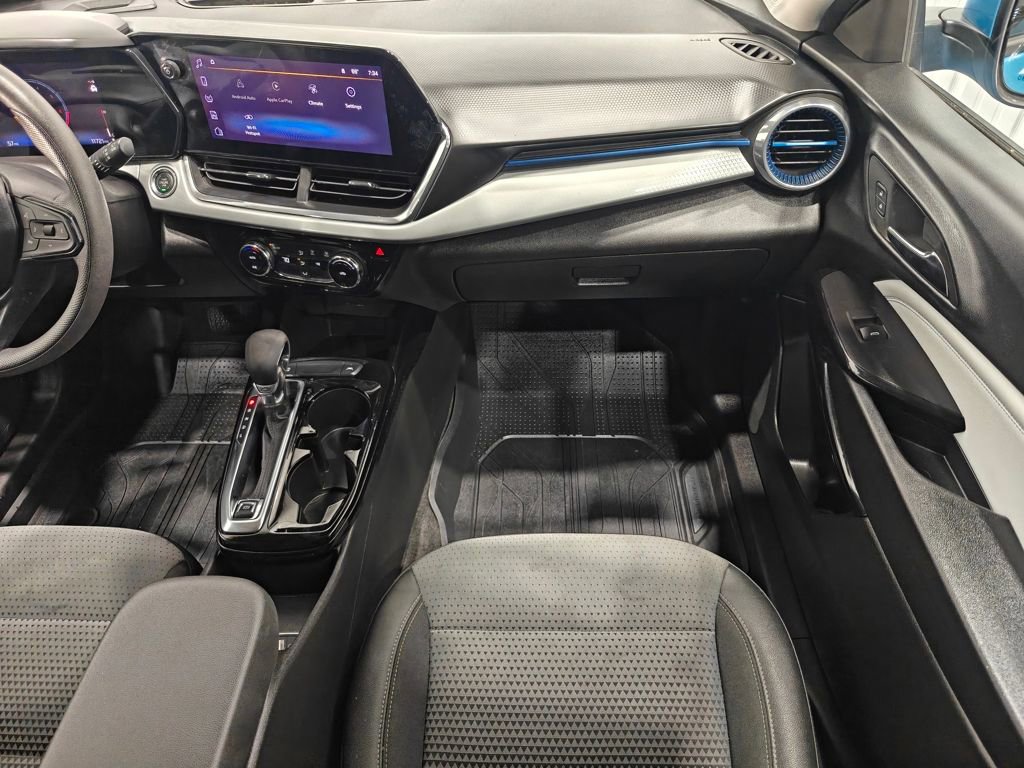 Used 2025 Chevrolet Trax LT image 22