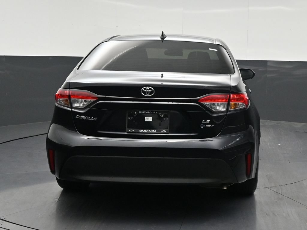 Used 2026 Toyota Corolla LE FWD image 4