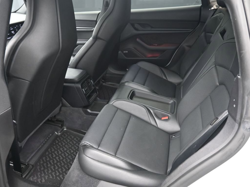 Used 2020 Porsche Taycan 4S image 35