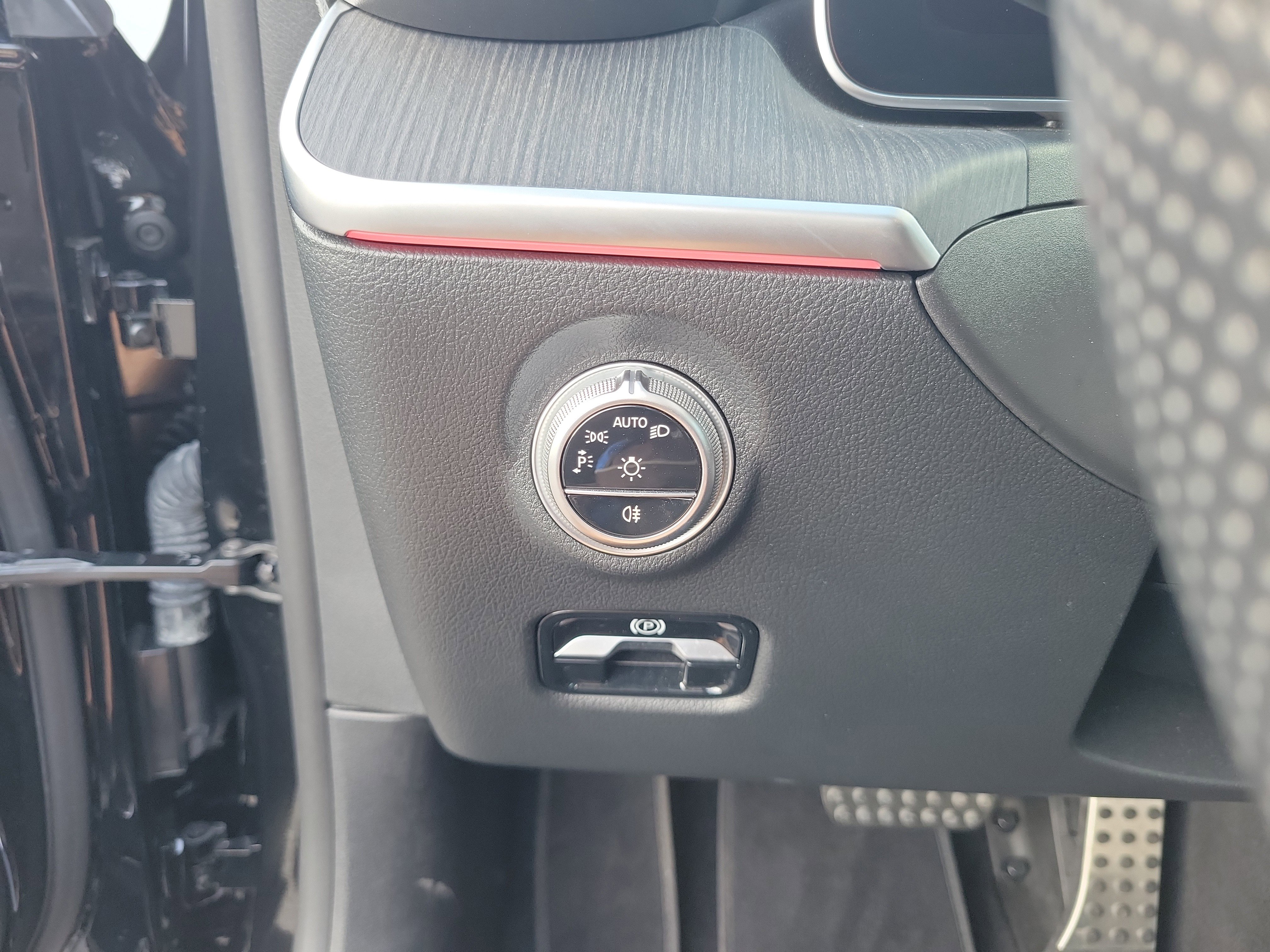 Certified 2023 Mercedes-Benz C 300 Sedan image 29