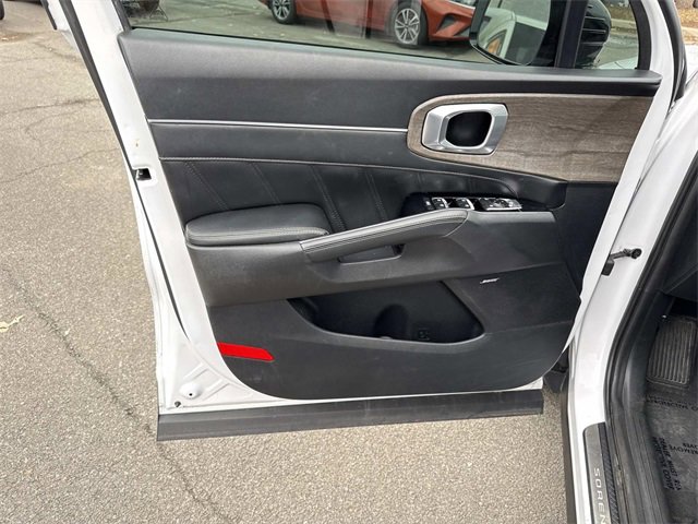 Used 2021 Kia Sorento SX Prestige image 8