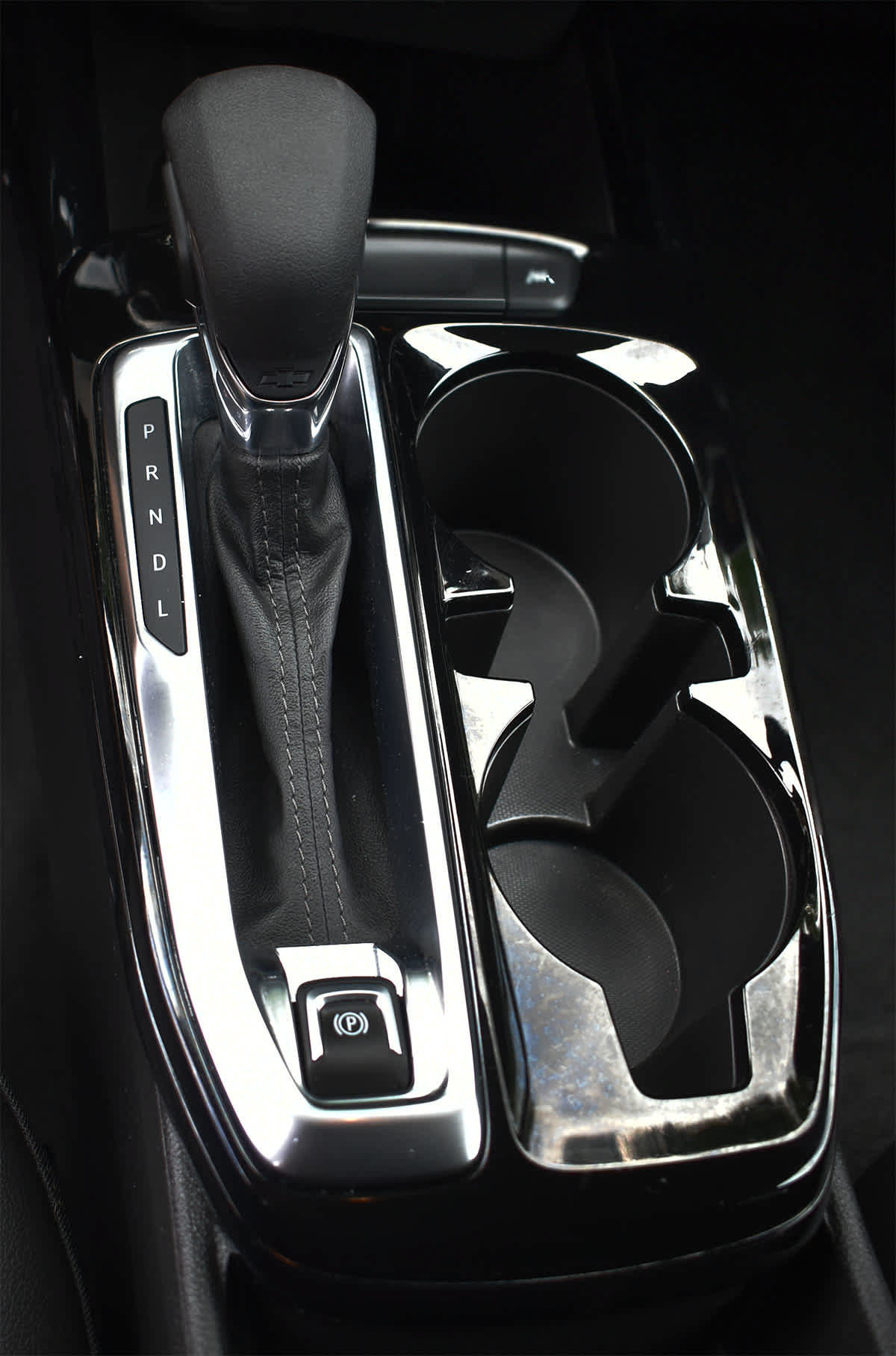 Used 2025 Chevrolet Trax LT w/ LT Convenience Package FWD image 22