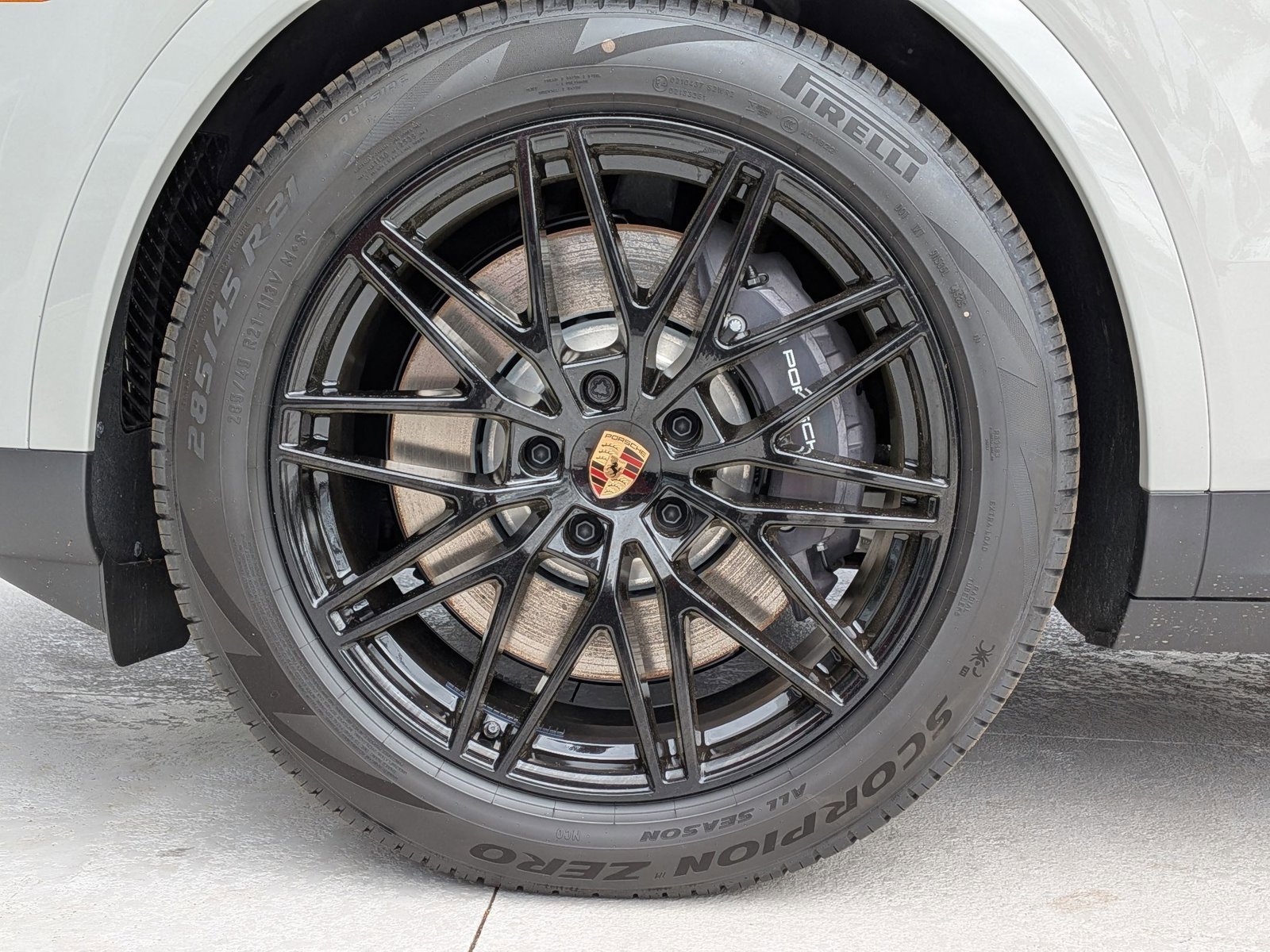 New 2026 Porsche Cayenne E-Hybrid Coupe AWD/4WD image 29