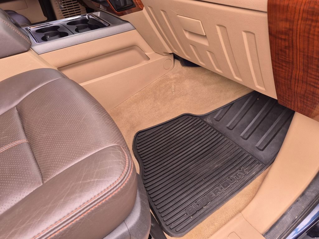 Used 2016 Ford F250 King Ranch w/ FX4 Off-Road Package AWD/4WD image 38