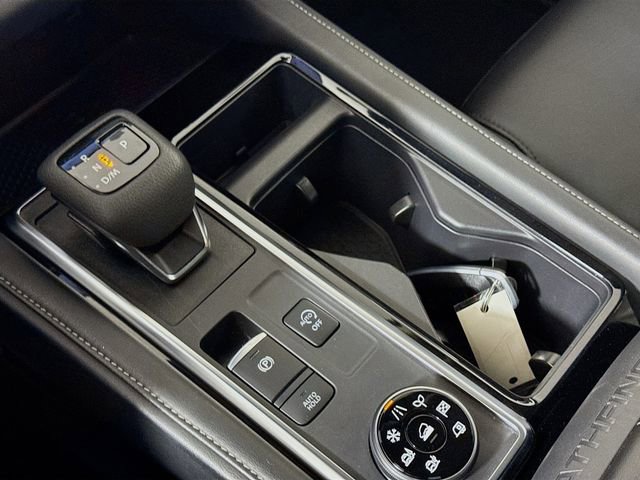 Certified 2023 Nissan Pathfinder SL w/ Lighting Package (N92) image 18