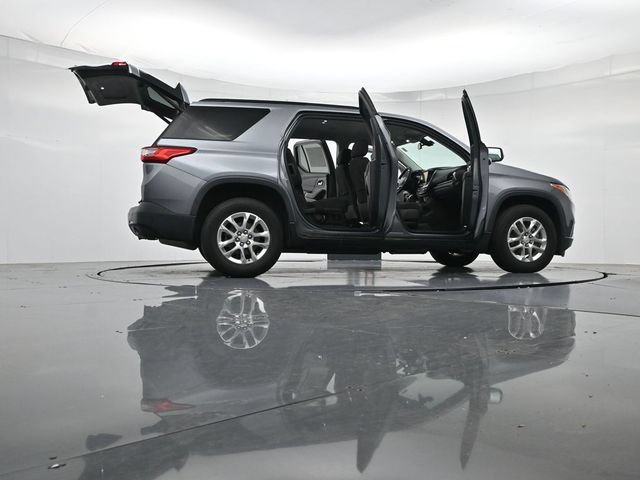 Used 2021 Chevrolet Traverse LT FWD image 57