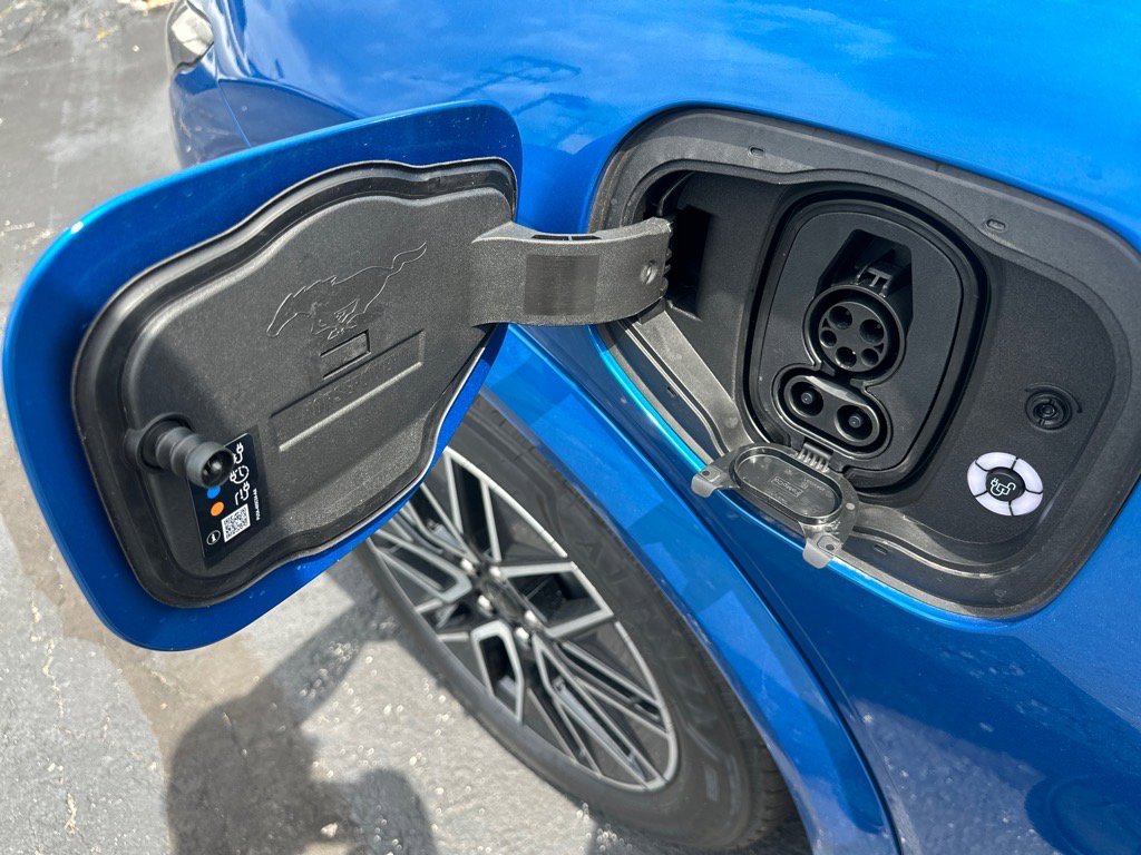 New 2025 Ford Mustang Mach-E Premium image 12